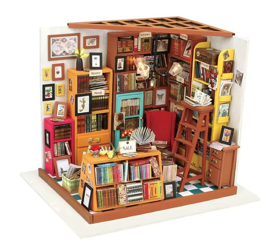 Sam's Study DIY Miniature House
