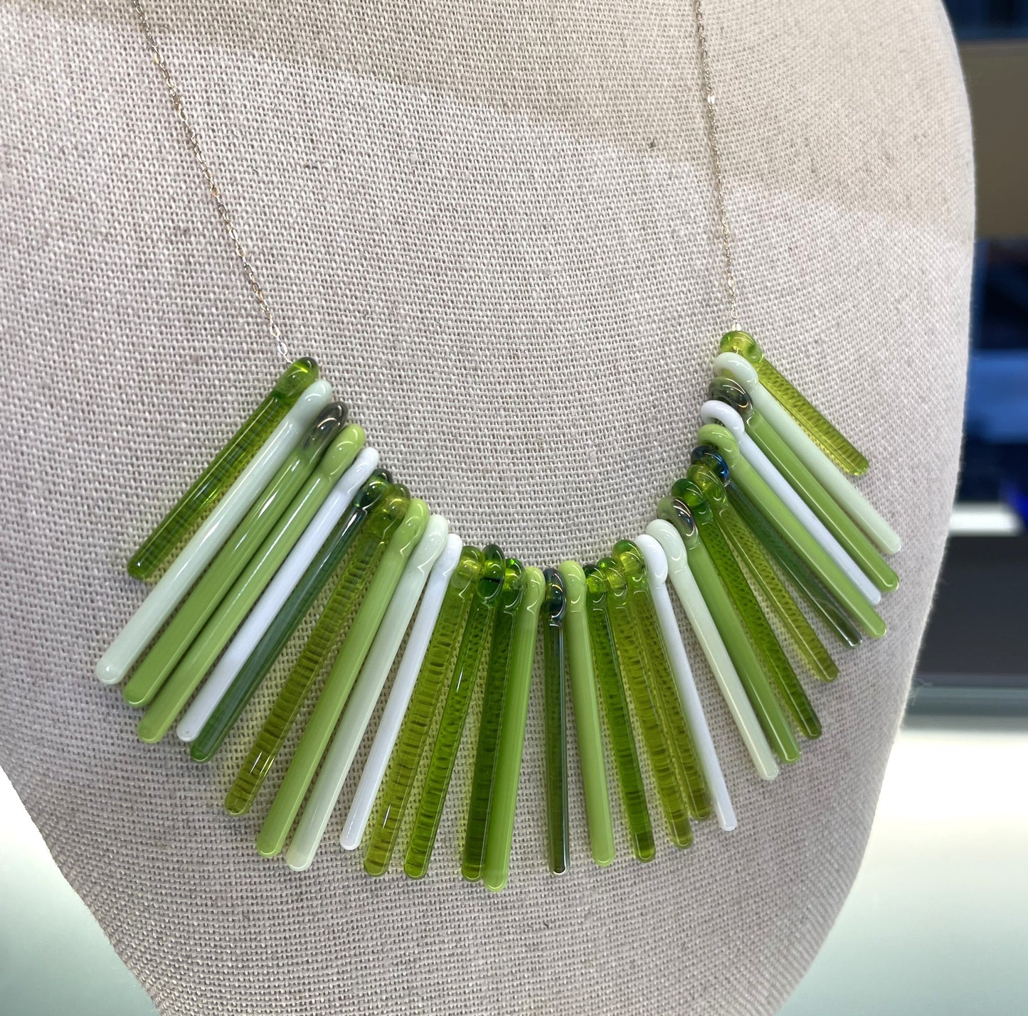 Corona Fosforo Necklace Cool Palette